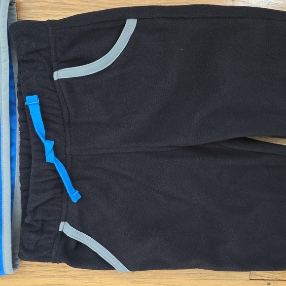 OKIE DOKIE BRAND TODDLER BOYS BLUE AND BLACK 2 PIECE FLEECE SET SIZE 2T - Picture 12 of 12